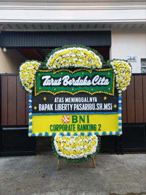 Papan Bunga Duka di Kototuo Limokampuang
